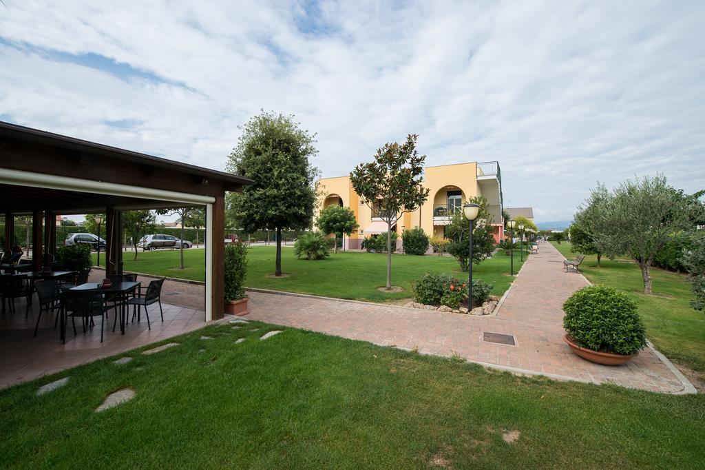 Residence Borgomare Albenga Exteriér fotografie