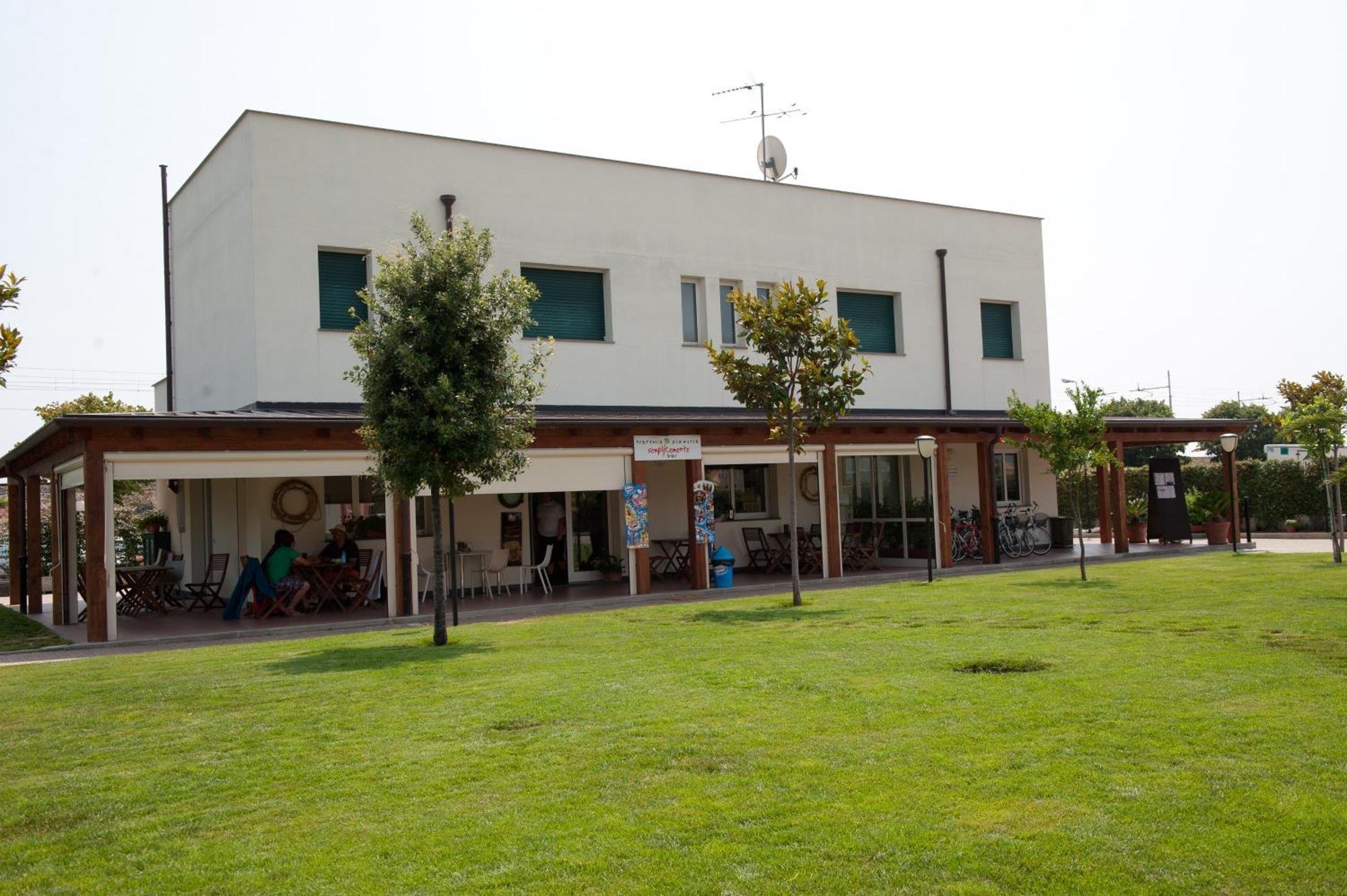 Residence Borgomare Albenga Exteriér fotografie