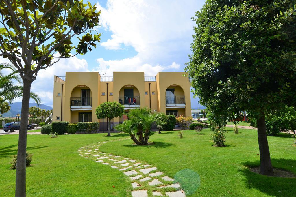 Residence Borgomare Albenga Exteriér fotografie