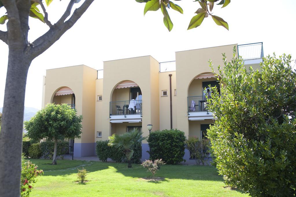 Residence Borgomare Albenga Exteriér fotografie